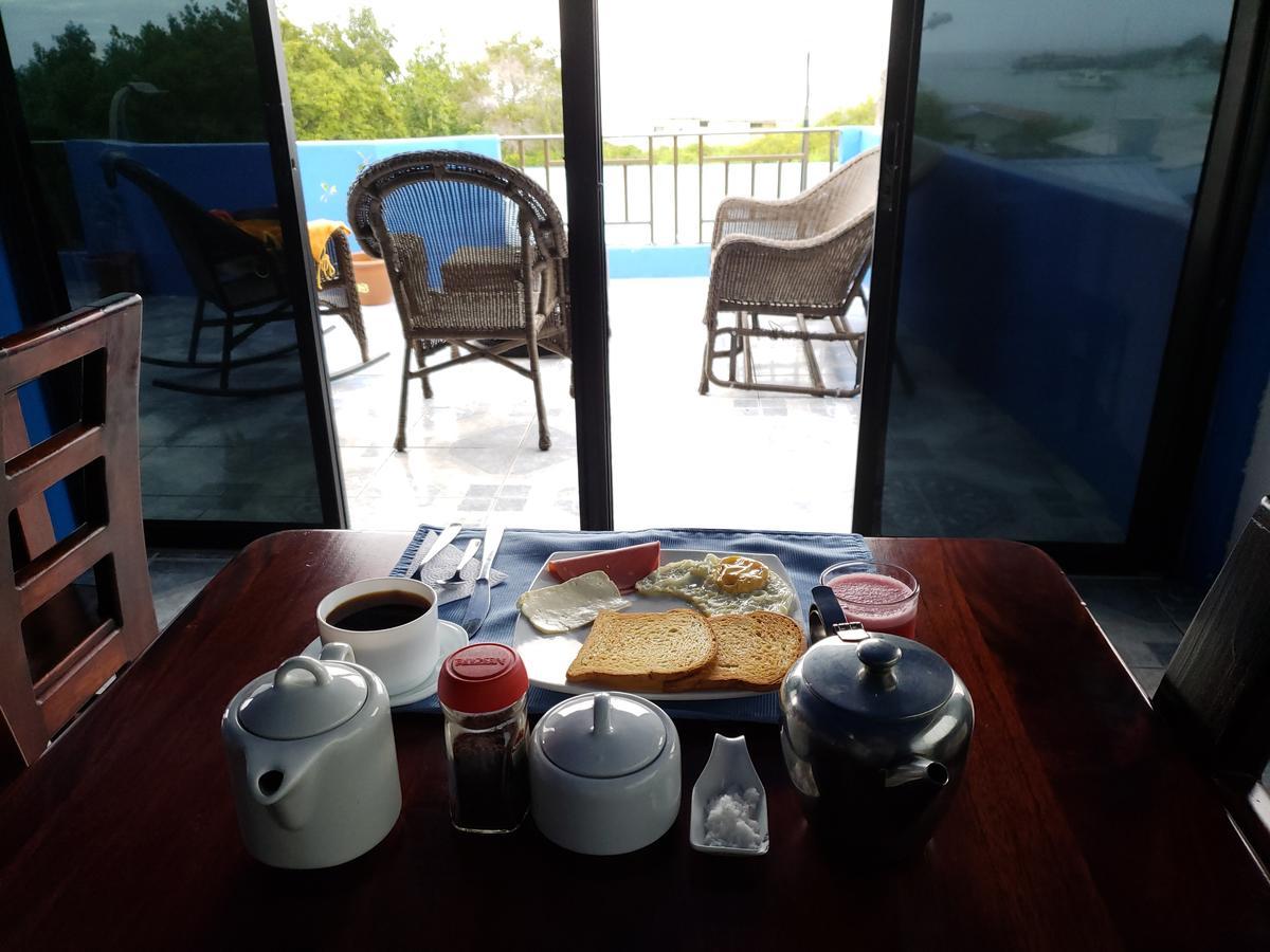 Hostal Cormorant Flightless Puerto Ayora (Galapagos Islands) Exterior photo