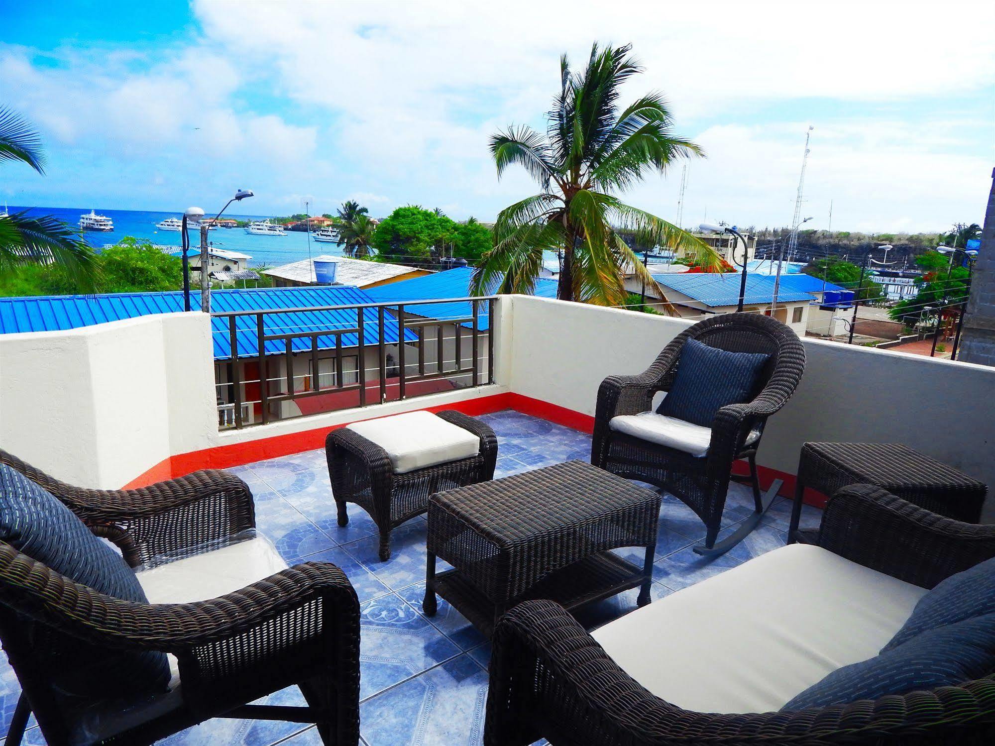 Hostal Cormorant Flightless Puerto Ayora (Galapagos Islands) Exterior photo