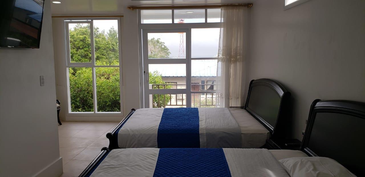 Hostal Cormorant Flightless Puerto Ayora (Galapagos Islands) Exterior photo
