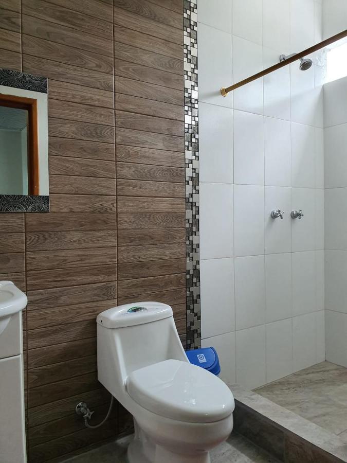 Hostal Cormorant Flightless Puerto Ayora (Galapagos Islands) Exterior photo